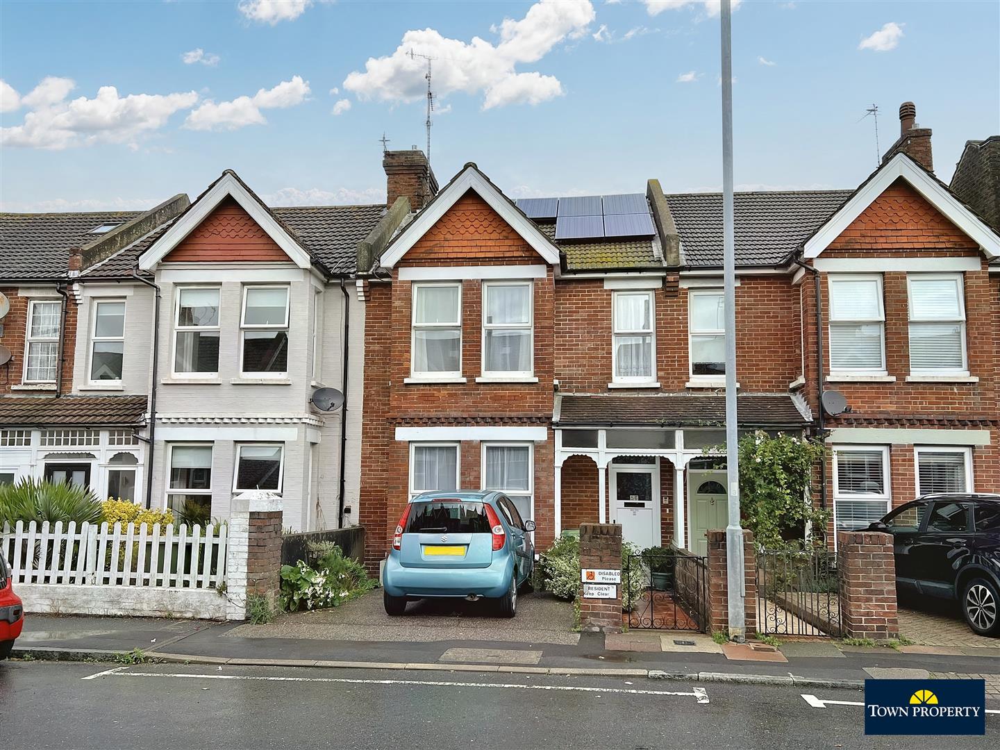 Property Details for Whitley Road Eastbourne BN22 8NH Town Property